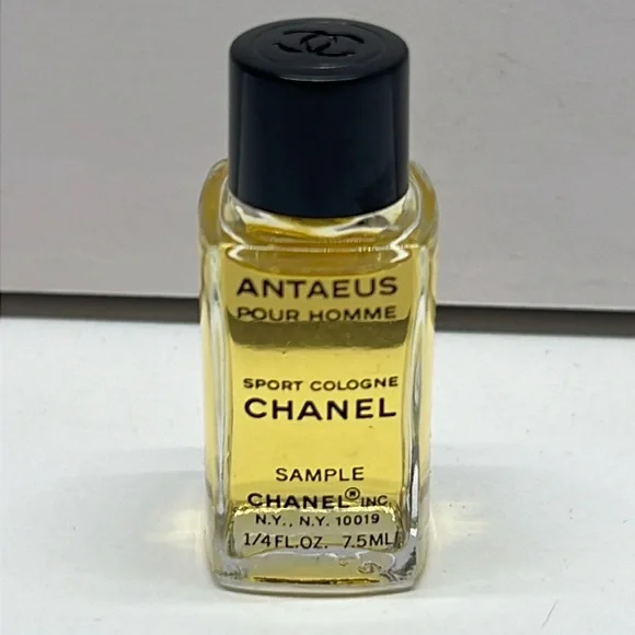 Chanel Bottle - Picture 1 of 1